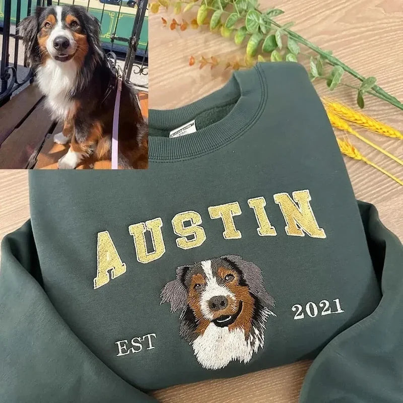 Green Austin dog portrait sweatshirt and pet photo inset