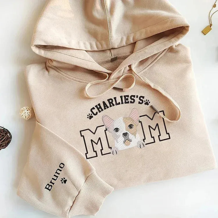 Sand hoodie with Chihuahua MOM design and sleeve lettering